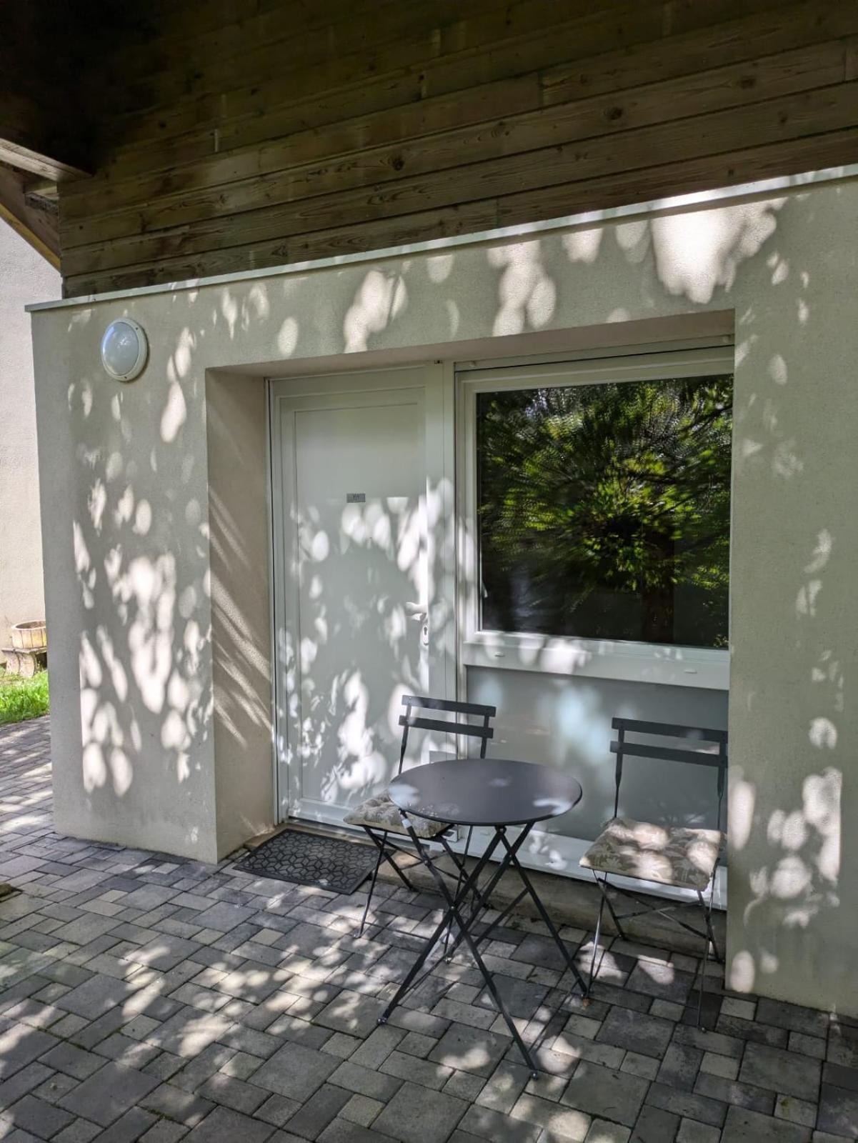 Rez De Chaussee Avec Terrasse Centre Thermal Et Touristique - Casa * Amneville